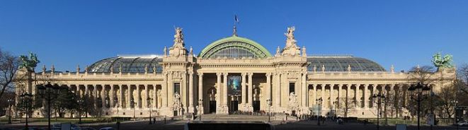 700px-PanoramiqueGrandPalais-3600
