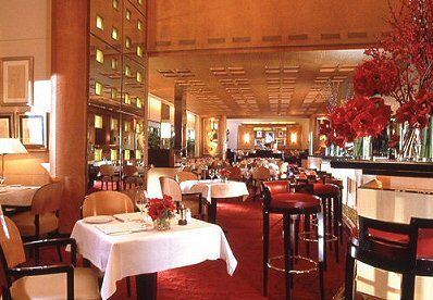 relais plaza, Gerard Bonnet's table